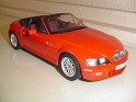 1:18 - UT Models - BMW - Z3 2.8 Roadster - 2000 - Rojo - Calle - 0